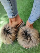 Klapki z naturalnym futrem