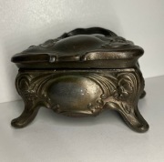 szkatułka puzderko secesja sanacja metal roslinny