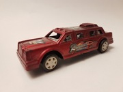 Limuzyna czerwona z napędem