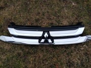 Mitsubishi Outlander III atrapa grill 15'
