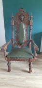 Fotel drewniany rzeźbiony