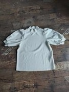 Koszulka biała  materiał dobrej jakości r,L nowa.