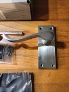 Styl wiktoriański - krótka klamka do drzwi