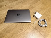 MacBook Pro 13” (2017) | 8 GB RAM | 128 GB SSD | 