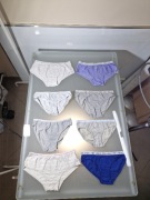 Umbro Majtki Dziewczęce Młodzieżowe 8 szt. Rozmiar M 13-14 Lat