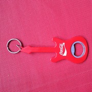 Kolekcjonerski otwieracz brelok gitara Coca Cola