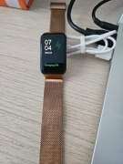 Smartwatch oppo z elegancką bransoletką