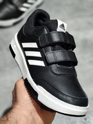 Buty dziecięce firmy Adidas Tensaur Sport.