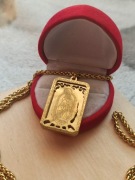 Przepiękny naszyjnik z Matką Boską łańcuszek zawieszka Maryja Matka Boska