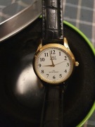 Zegarek Q&Q C168J104 klasyczny złoty