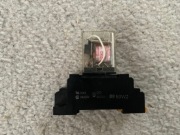 Przekaźnik OMRON MY2-US-SV 240 v z podstawką 