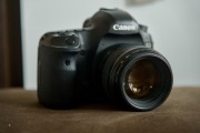 Canon 5D mark III mk 3 mkiii 65k +85mm 1.8+grip+3 baterie+stroboss 60 basic