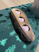 Świecznik drewniany z orzecha włoskiego na 3 podgrzewacze tealight.