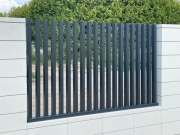 Nowoczesne Ogrodzenia Aluminiowe na Wymiar – Palisadowe i Grzebieniowe 