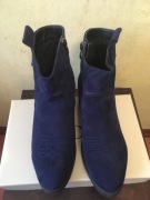 Granatowe zamszowe ocieplane botki Haidra 38