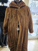 Futro z norek, długie, brązowe roz. XL