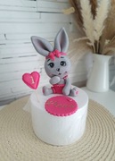 Figurka z masy cukrowej na tort 