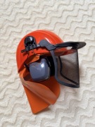 Zestaw leśnika, kask, siatka 