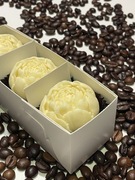 Czekolada kwiaty PREZENT piwonie bombonierka choco (3 czekoladki)
