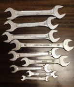 Zestaw starych kluczy