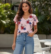 Piękna kwiatowa bluzka z wysokiej jakości materiałów