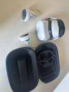 Vr okulary Oculus quest 2 plus akcesoria. Stan idealny