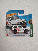Hot Wheels MUD studs Mitsubishi Pajero évolution biały MATTEL