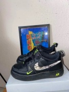 Uzywane buty nike air force 1 low czarne autentyki stan 8,8/10 roz 35,5