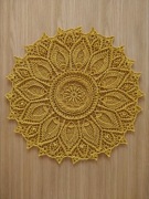 Rustykalna ażurowa musztardowa/złota serweta na szydełku Handmade