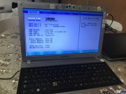 Cztery laptopy na części lub do naprawy.