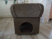 Puf do siedzenia z domkiem dla kotka - nowy