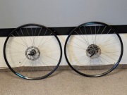 Komplet kół rowerowych Kellys DRIFT 28” + kaseta + tarcze hamulcowe