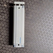 Siłownik kompaktowy ADVUL-25-100-P-A (156203), Festo