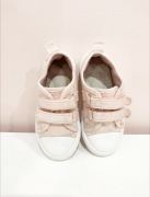 buty dziecięce Sinsay – jasnoróżowe trampki na rzepy rozmiar 25