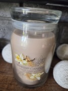 Yankee candle vanilla creme brulee