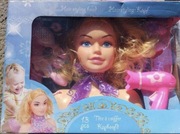 Głowa lalki z długimi włosami do stylizacji