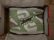 Nike Dunk High SE Inspected By Swoosh Honeydew Buty sneakers r 44,5