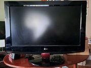 Telewizor LG 32 LB 75 z pilotem