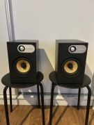 Bowers&Wilkins B&W 686 kolumny podstawkowe