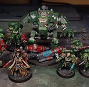 Malowanie figurek do gier planszowych Warhammer LoTR 40k Space Marines