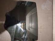 Szyba lewy tyl Peugeot 208 17r