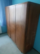 Duża szafa ubraniowa 3 drzwiowa drewniana z PRL PRL-u 