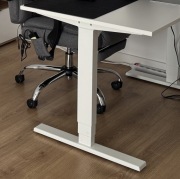 Biurko elektryczne regulowane 62–125 cm, blat 120x70