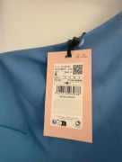 Satynowa sukienka z drapowaniem i szarfą MANGO