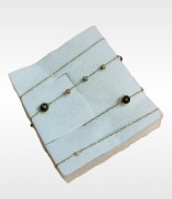 Złoty łańcuszek 585, trzy rodzaje złota, szlifowane cyrkonie czarne