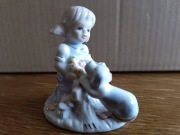 Dziewczynka z pieskiem figurka ceramiczna