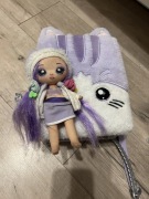 SURPRISE napisał PLECAK SYPIALNIA LALKA LAVENDER KITTY