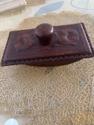 Antyczny skórzany i drewniany stojak do suszenia 