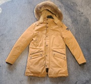 nowa zimowa kurtka GUESS