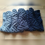 Kocyk  z włóczki Alize Puffy Fine Ombre 107x72